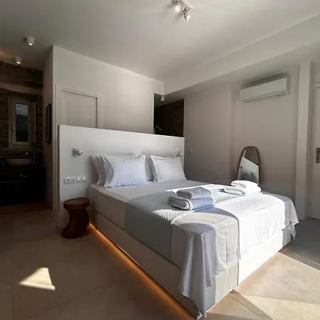 Gaia & Thalassa Callistos Villa *