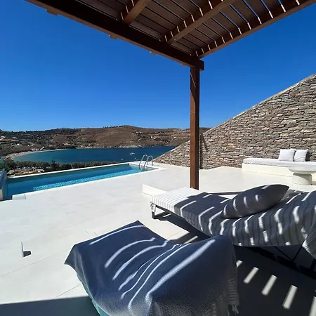 Gaia & Thalassa Callistos Villa